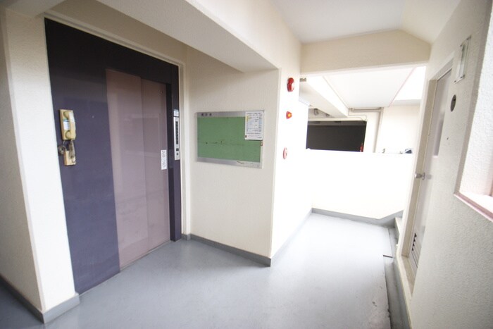 物件外観写真6　(建物設備)