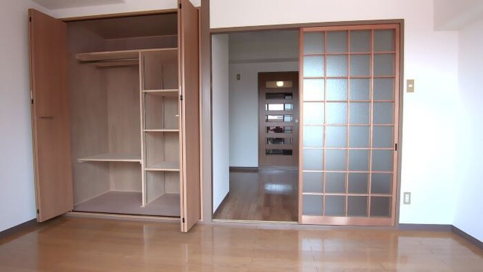 物件内観写真11　(収納)