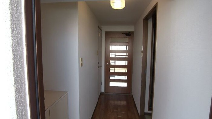 物件内観写真16　(廊下)