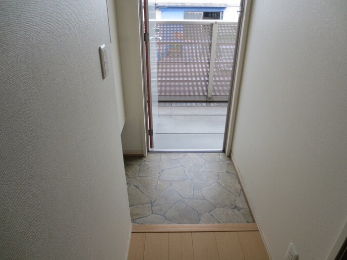 物件内観写真20　(玄関)