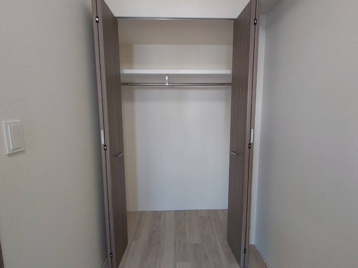 物件内観写真12　(収納)