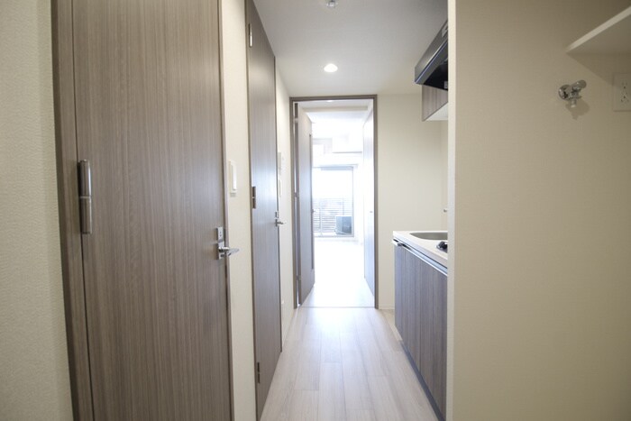 物件内観写真18　(廊下)