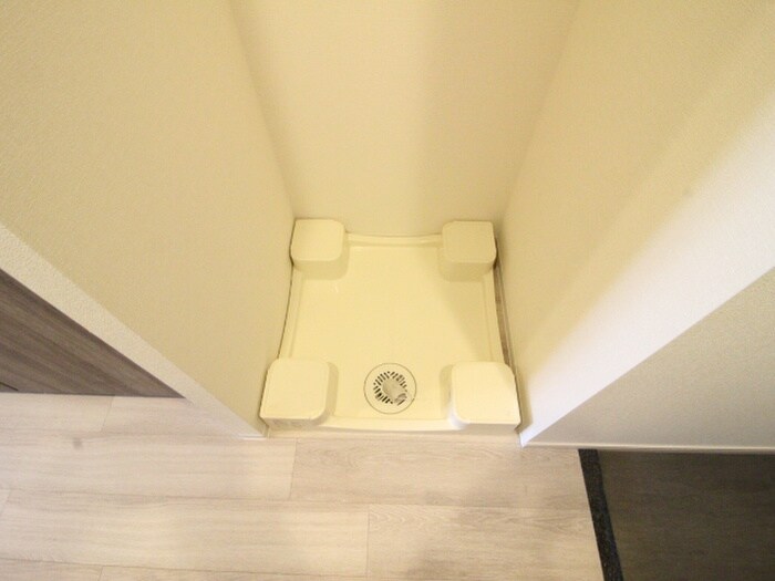 物件内観写真19　(洗濯機置場)