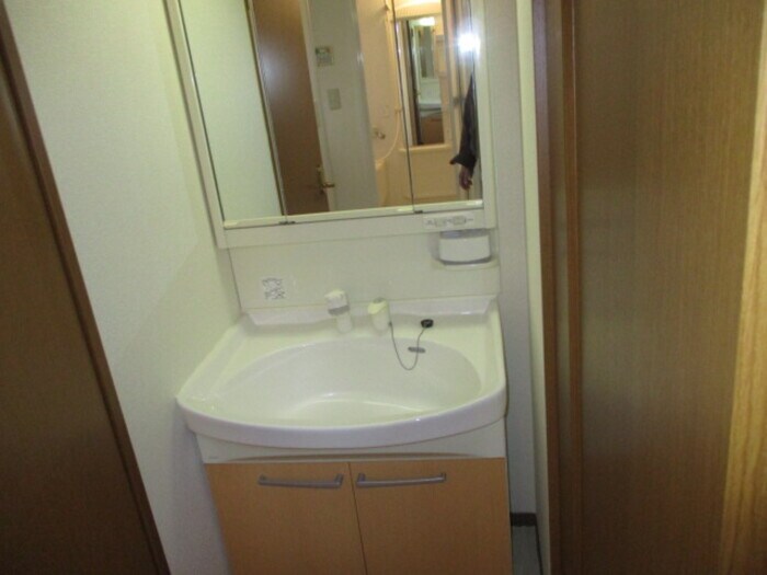 物件内観写真11　(洗面)