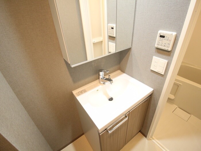 物件内観写真12　(洗面)