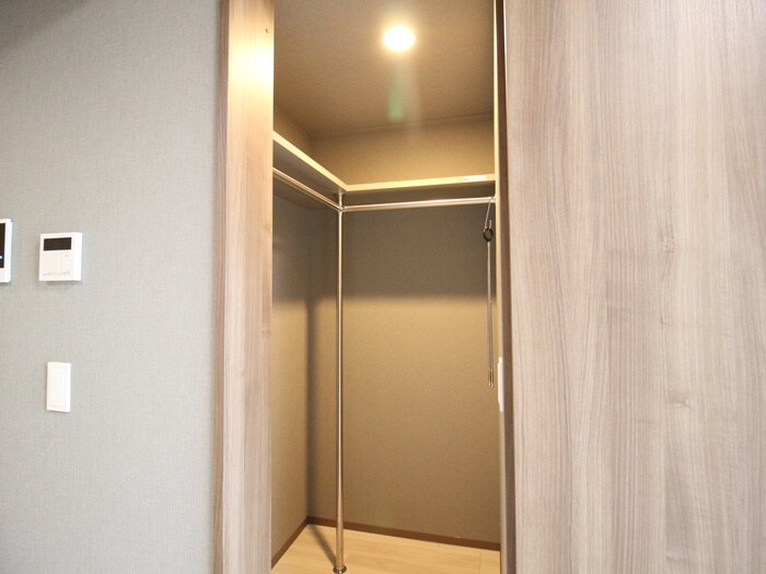物件内観写真16　(収納)
