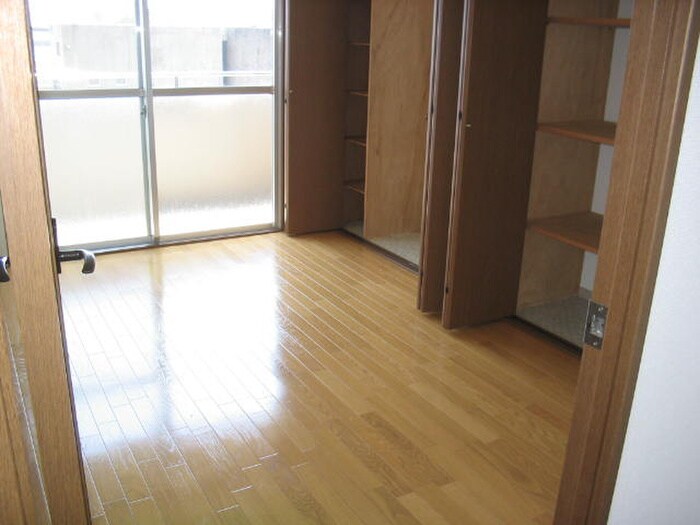 物件内観写真12　(居室)