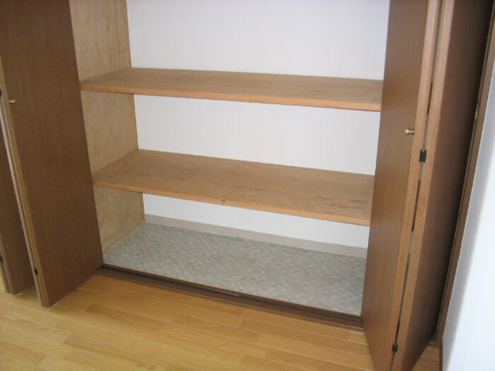 物件内観写真13　(収納)