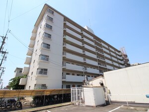メゾン小六外観写真