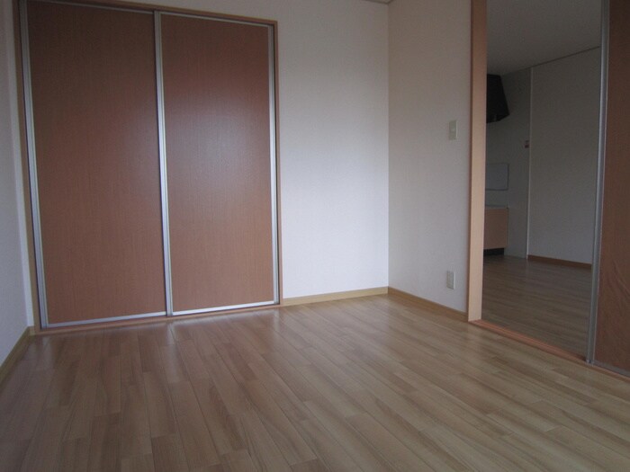 物件内観写真10　(居室)