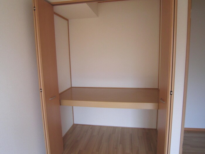 物件内観写真13　(収納)