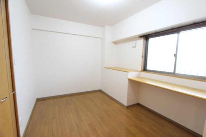 物件内観写真12　(居室)