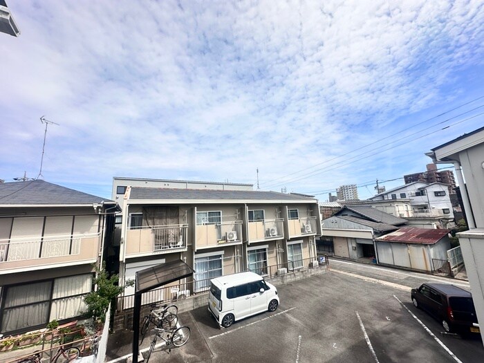 物件内観写真22　(室内からの展望)