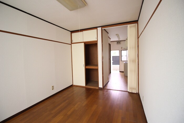 物件内観写真19　(居室)