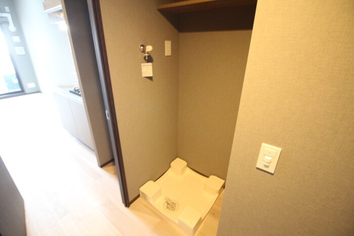 物件内観写真13　(洗濯機置場)