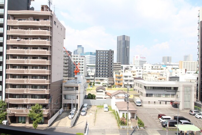 物件内観写真17　(室内からの展望)