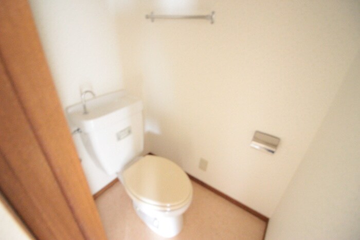 物件内観写真10　(トイレ)