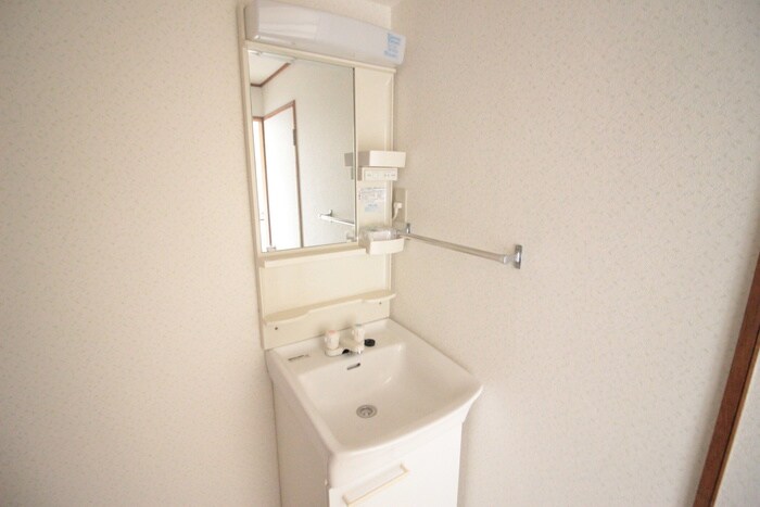 物件内観写真11　(洗面)