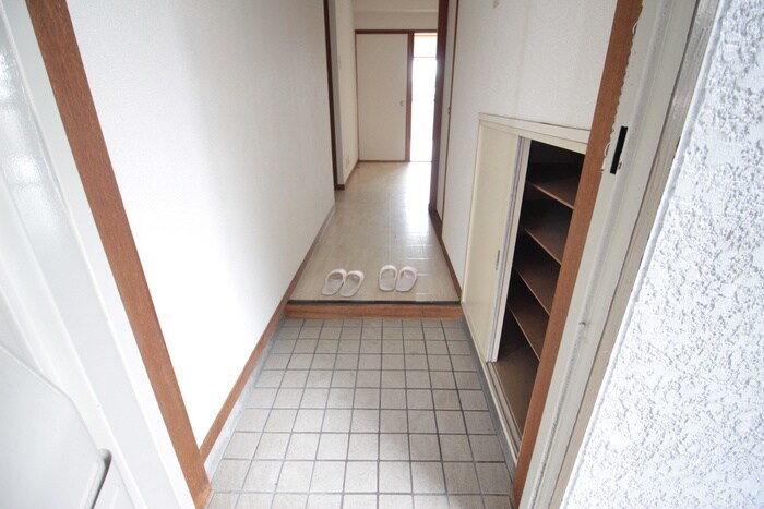 物件内観写真15　(玄関)