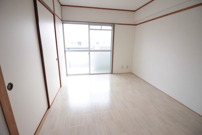 物件内観写真16　(居室)