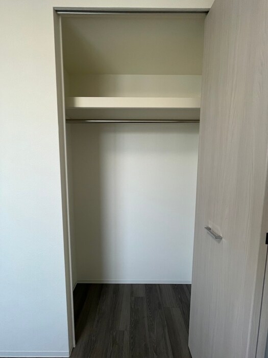 物件内観写真15　(収納)