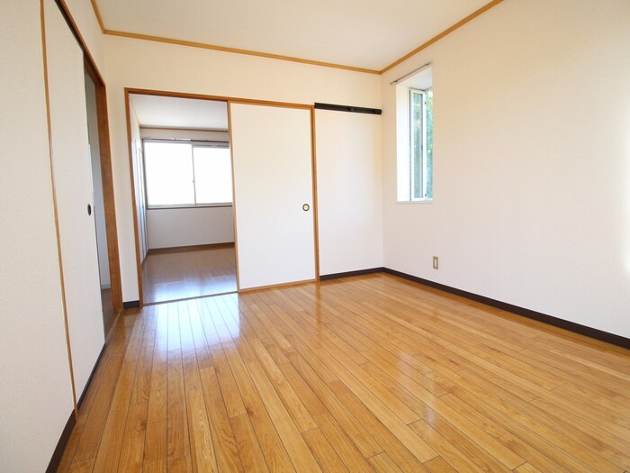 物件内観写真9　(居室)