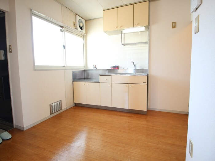 物件内観写真11　(居室)