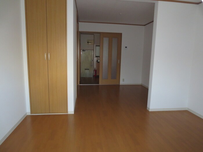 物件内観写真6　(居室)