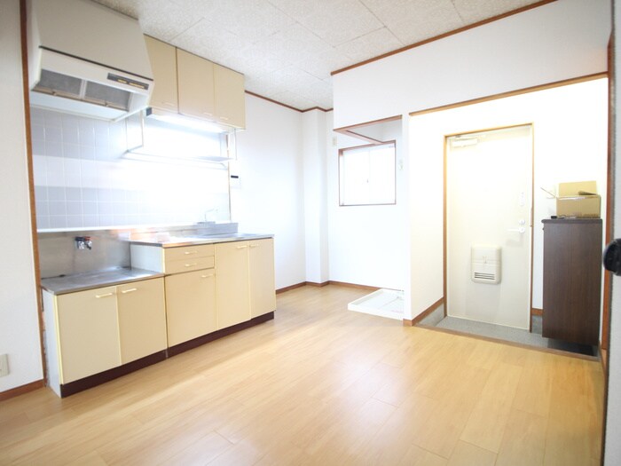 物件内観写真7　(居室)