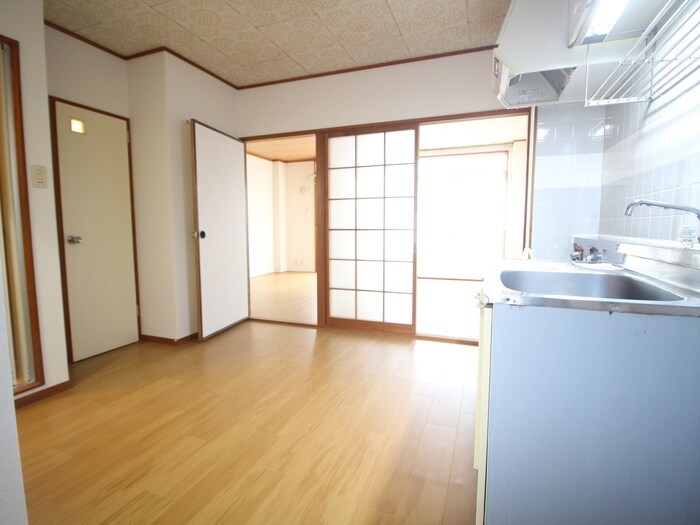 物件内観写真8　(居室)