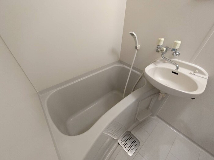 物件内観写真12　(バス／シャワールーム等)