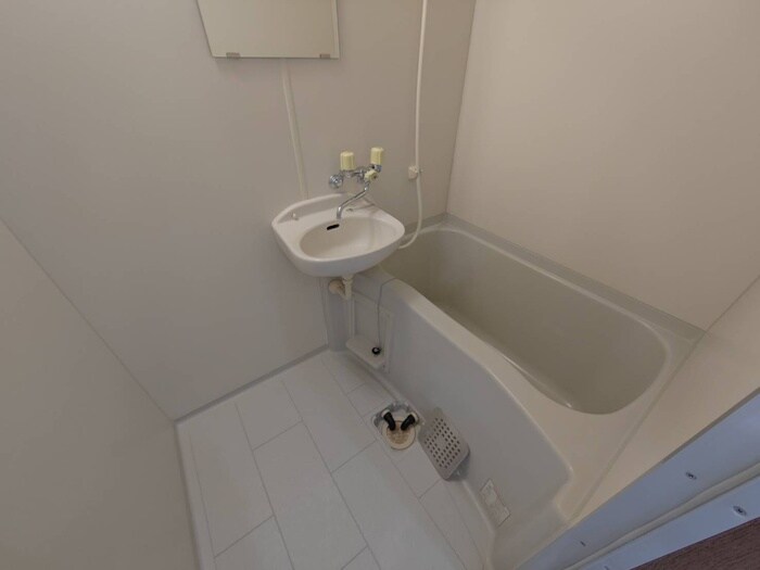 物件内観写真12　(バス／シャワールーム等)