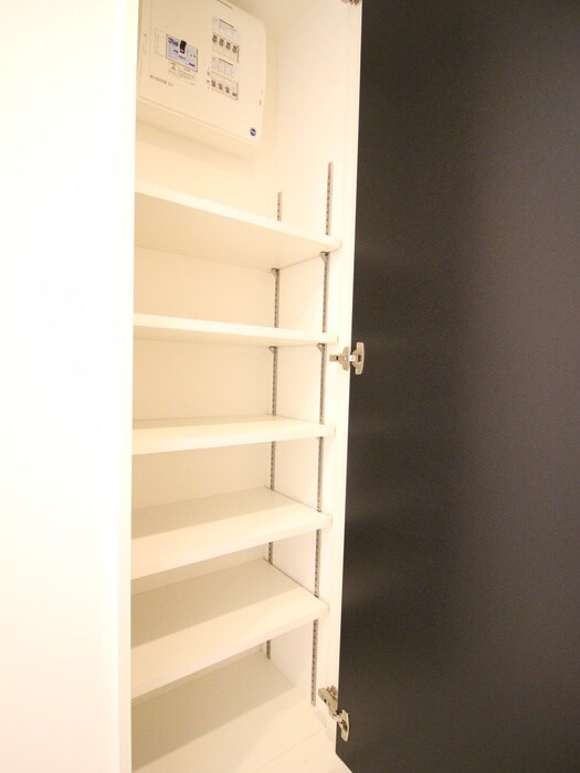 物件内観写真15　(靴箱)