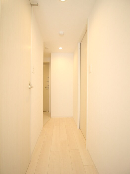 物件内観写真16　(玄関)