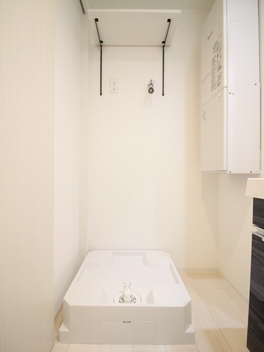 物件内観写真18　(洗濯機置場)