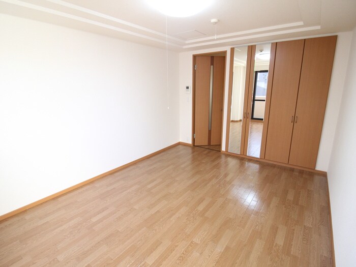 物件内観写真11　(居室)