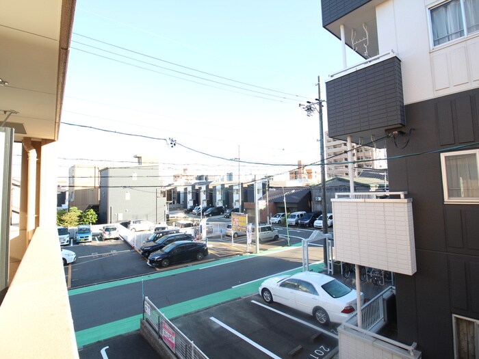 物件内観写真20　(室内からの展望)