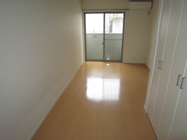 物件内観写真10　(居室)