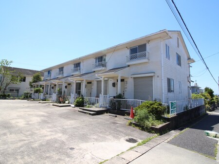 ホワイト文教台Ｃ棟外観写真