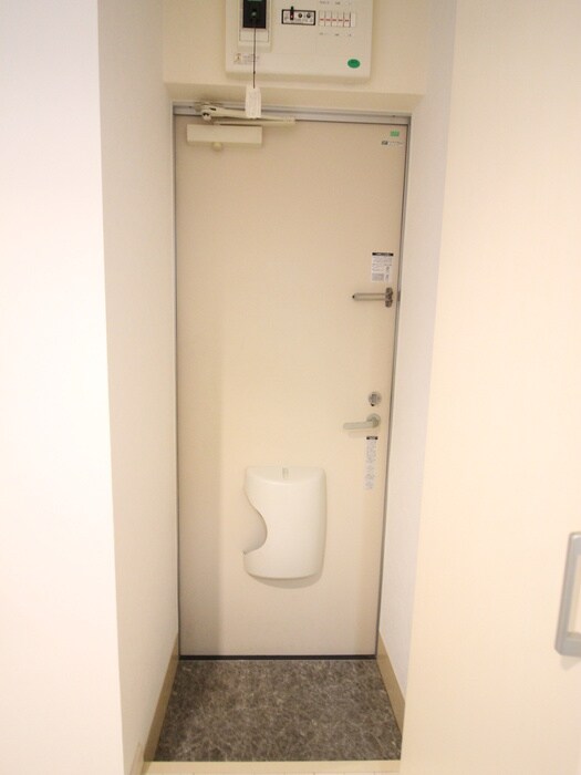物件内観写真7　(玄関)