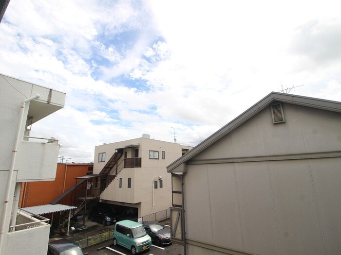 物件内観写真21　(室内からの展望)