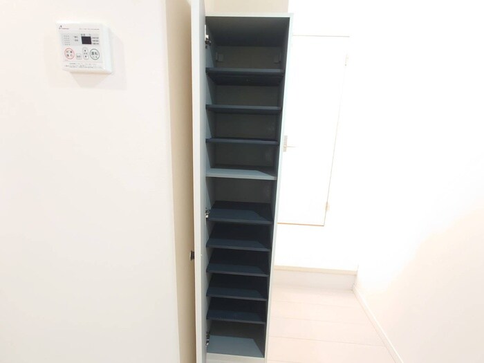 物件内観写真13　(靴箱)