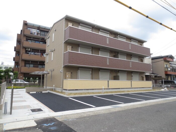 物件外観写真1　(外観写真)