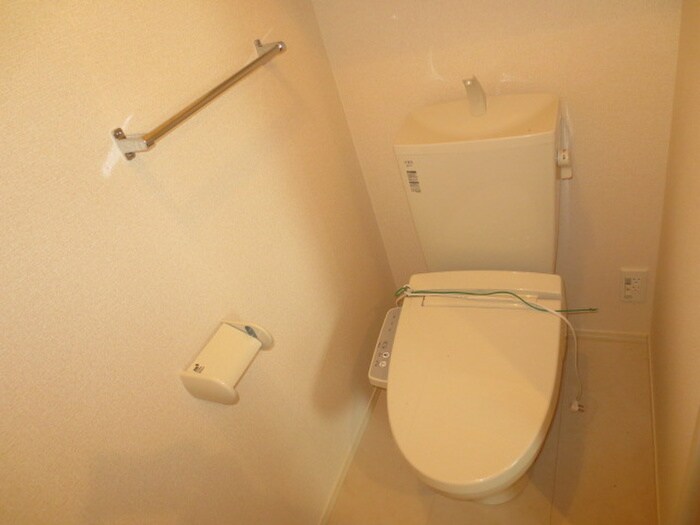 物件内観写真16　(トイレ)