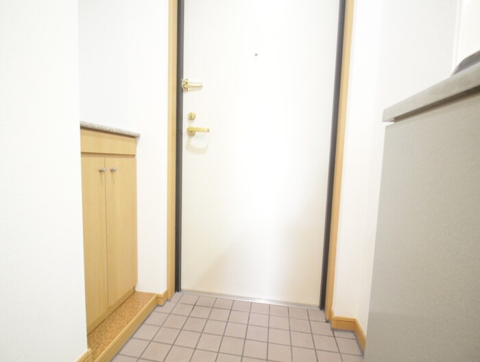 物件内観写真15　(玄関)