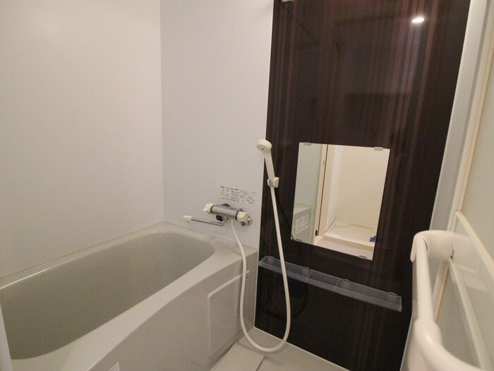 物件内観写真12　(バス／シャワールーム等)