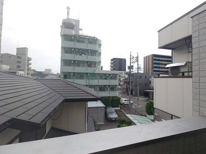 物件内観写真16　(室内からの展望)