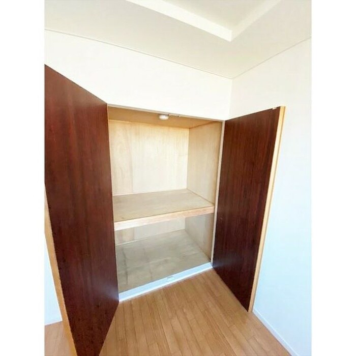 物件内観写真13　(収納)