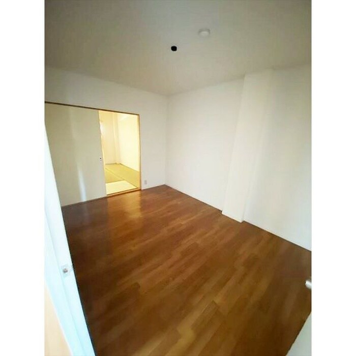 物件内観写真15　(居室)