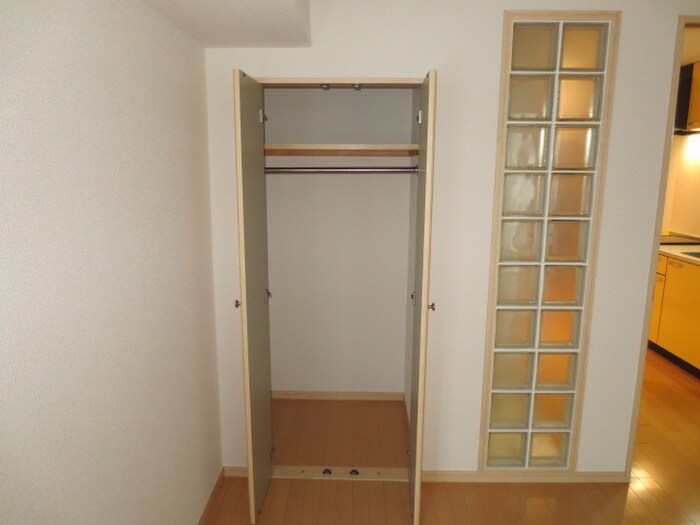 物件内観写真15　(収納)